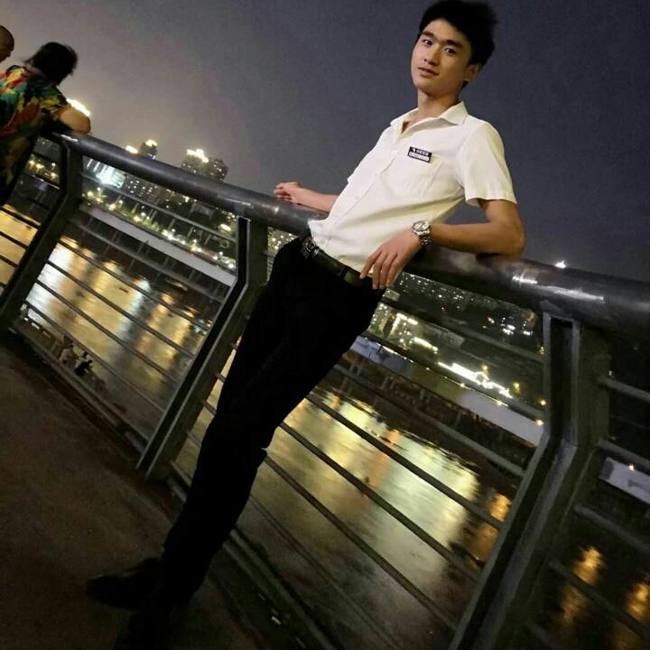 つ微凉徒眸意浅挚半