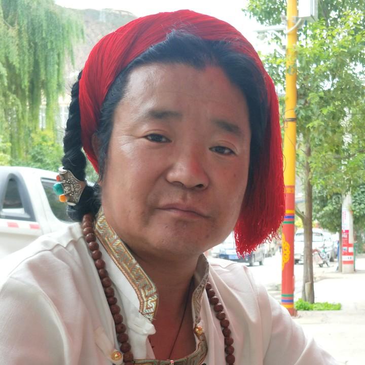 弦子之父一徒步西藏藏语主播