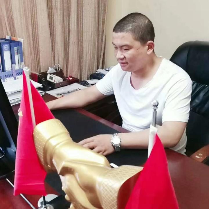 郑州租车公司-昌海租车大伟