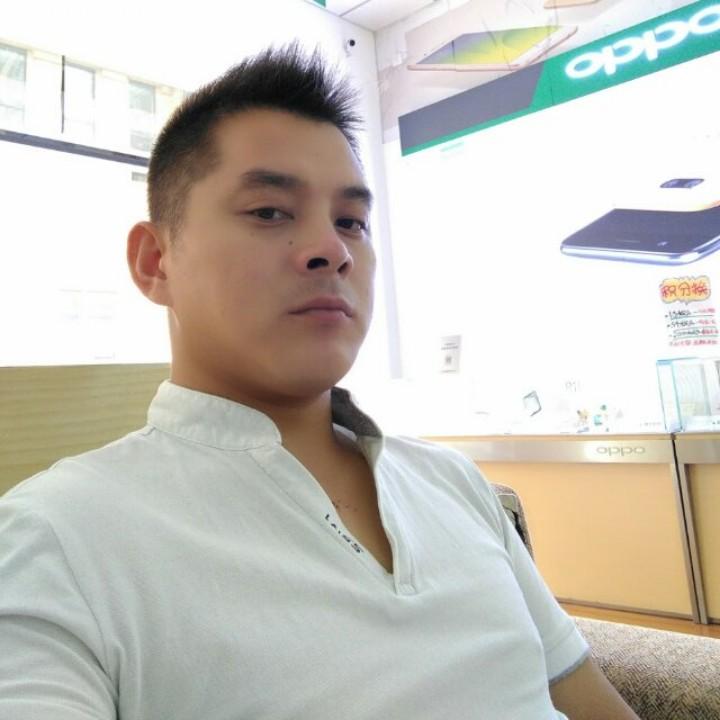 龙盾安防袁先森