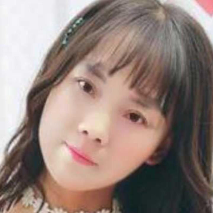 李彩霞
