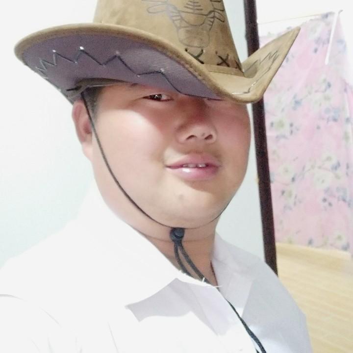 农村权哥(爱唱山歌）