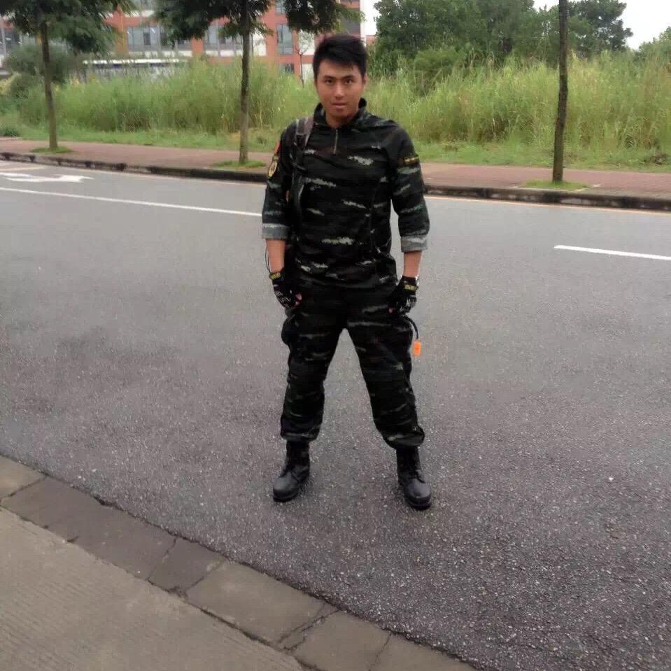徐威