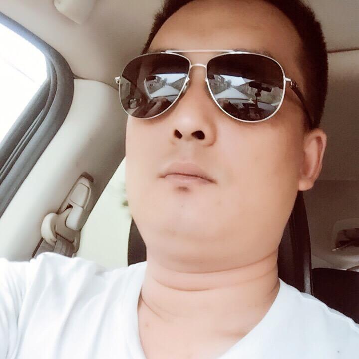 周某某