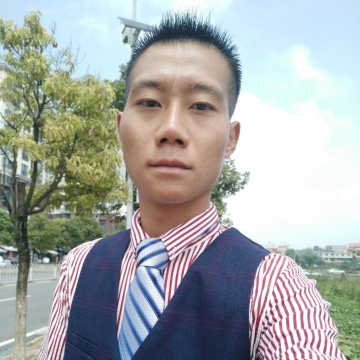 龙少爷
