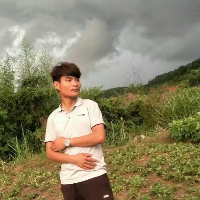 喧哗丶扰乱了浮尘