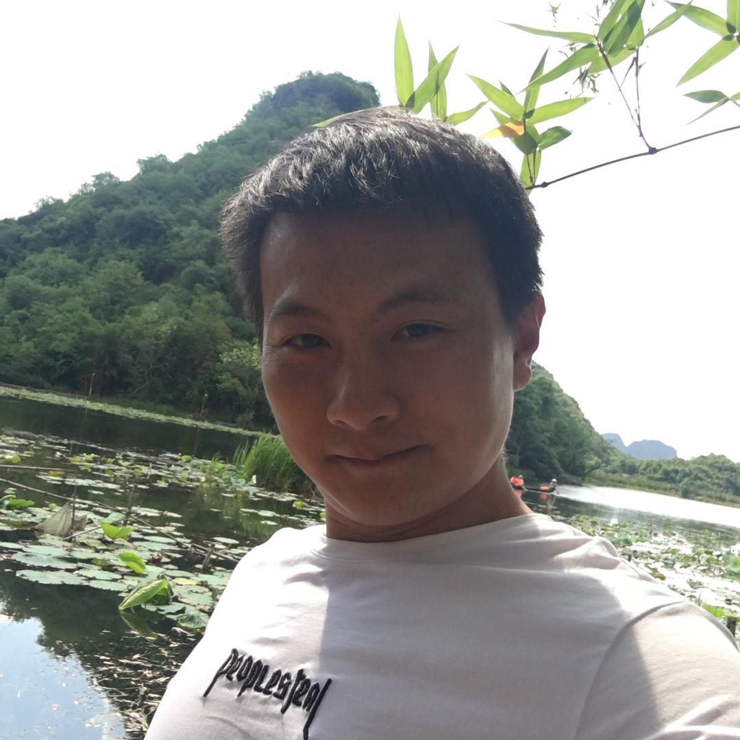 挥洒年轻的汗水