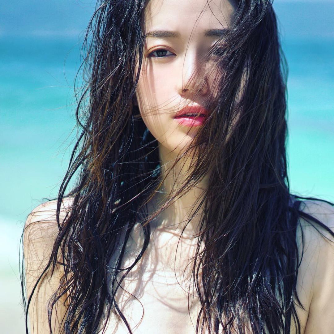 鍾浠文Zelia