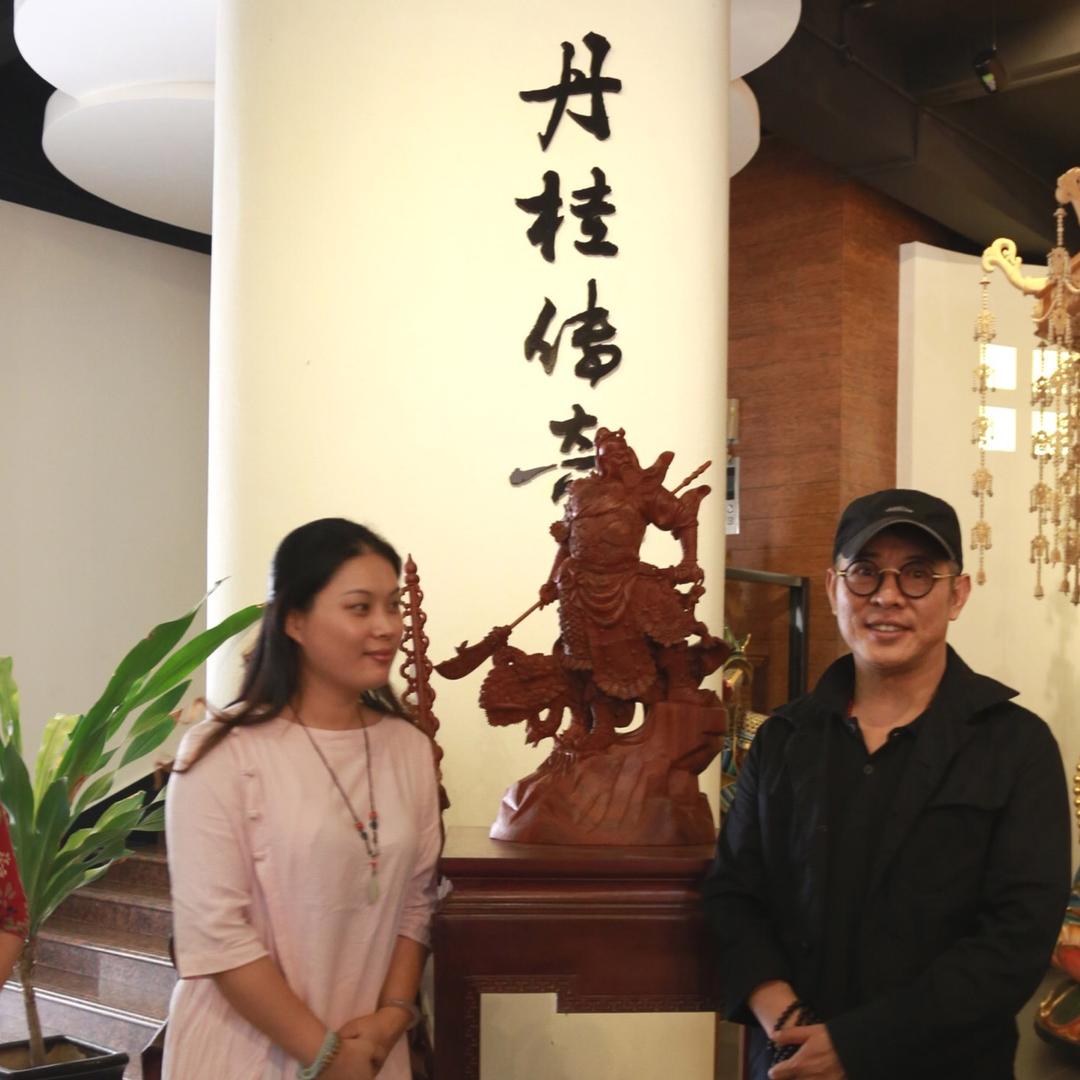 丹桂传奇黄氏木雕六代传承人—黄淑钦