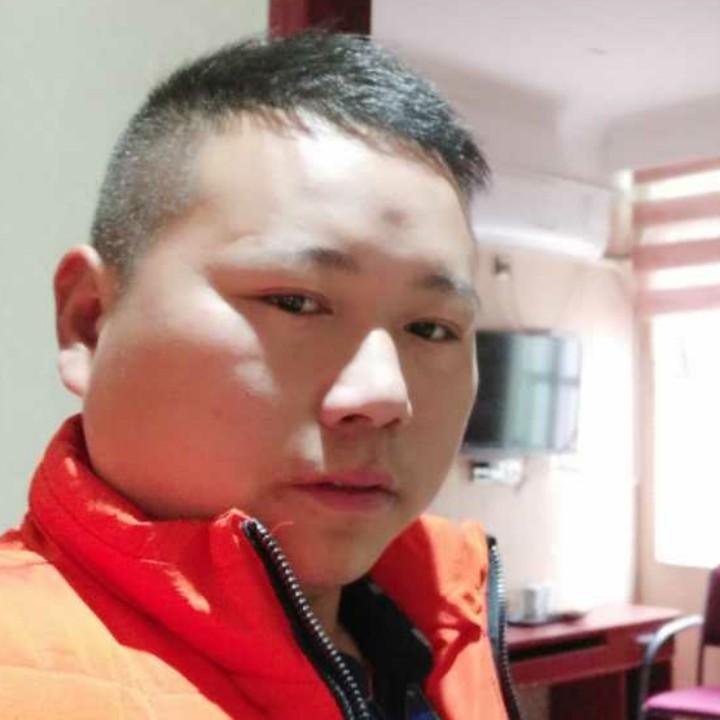 做婚礼的大哥哥