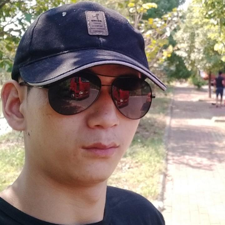 闫柏霖