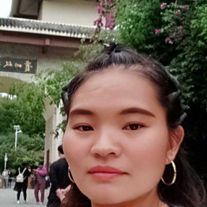 贵州曾妹（一人带三个孩）