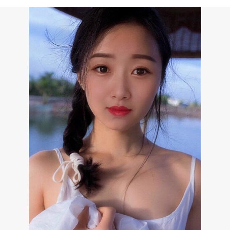 🧚‍♀️小妖精🧚‍♀️