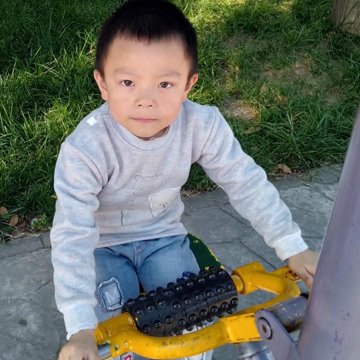 李昊暄