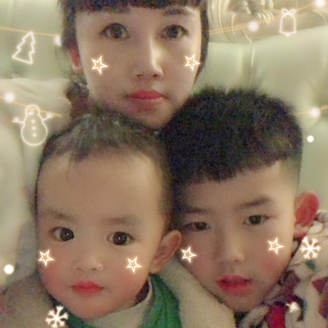 哲🙂诚🙂宇