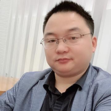 行走中的闵老师