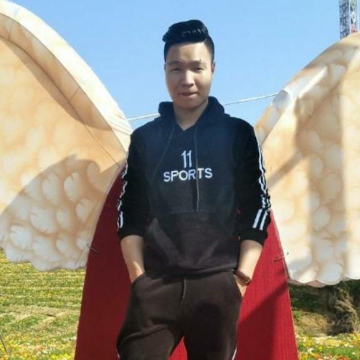 黄晓彬，专业生产，无缝针织，内衣，内裤