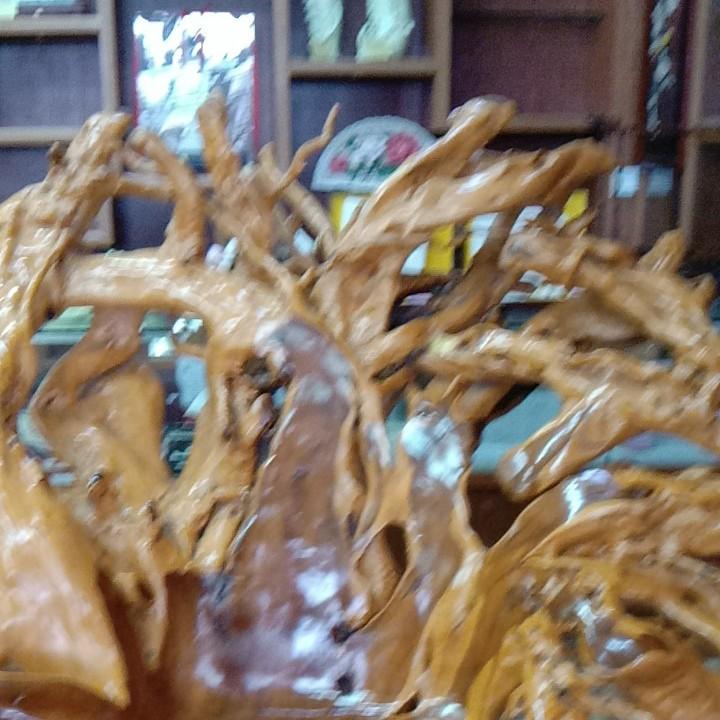 专业搭琉璃瓦，树枝瓦，一切电焊工程，