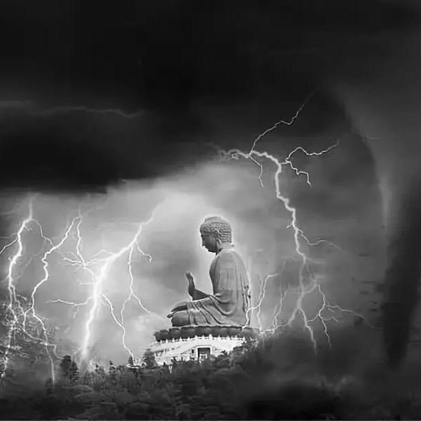 ꧁༺后༒山༻꧂