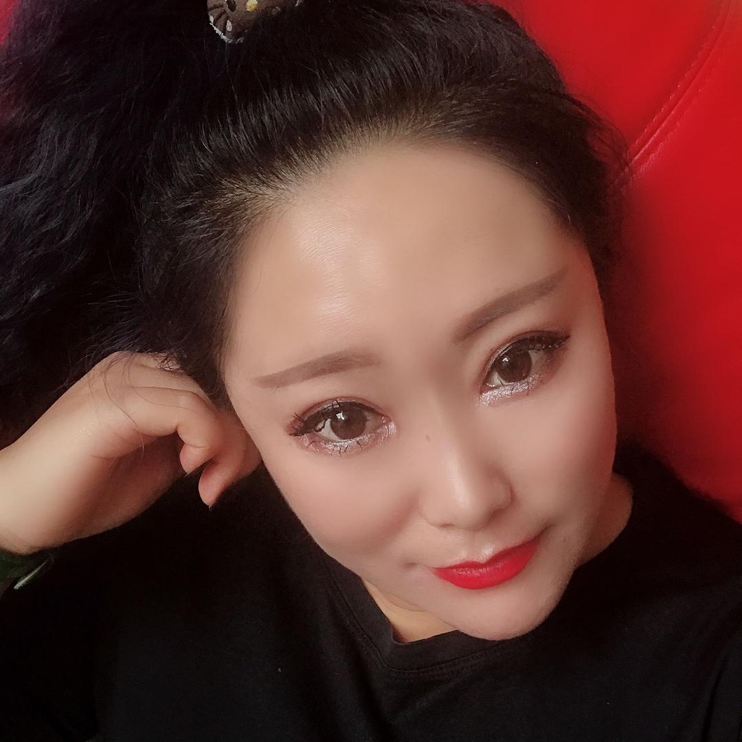 美奇 张佳秋