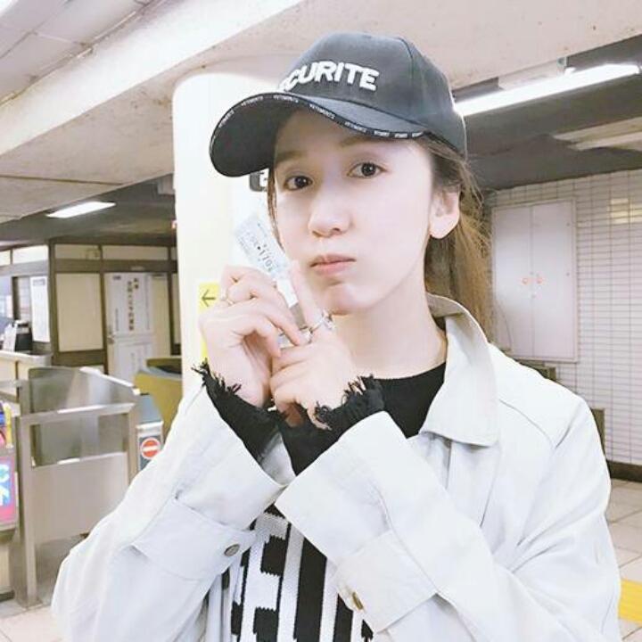 翘课被华丽地抓住右脚