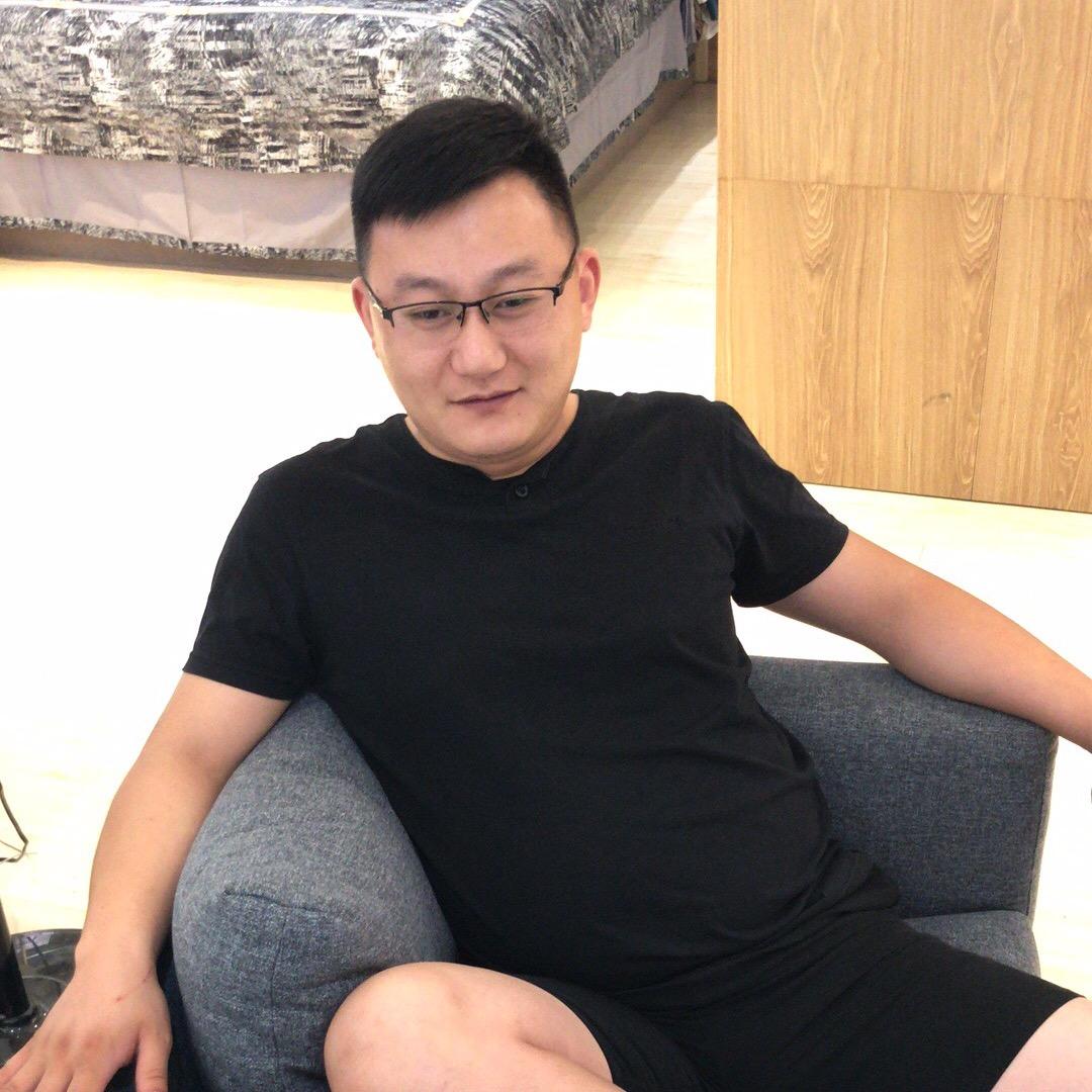一个以床品为事业的男人
