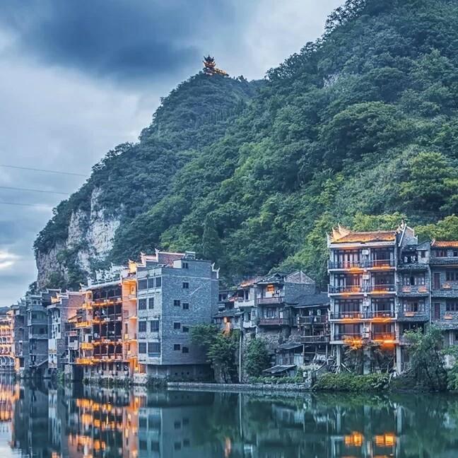 阿伦