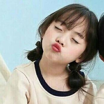 👑嘻嘻和哈哈😄