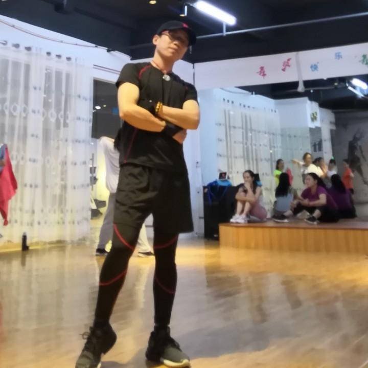 有才哥（团队招人）❤晚8点开播