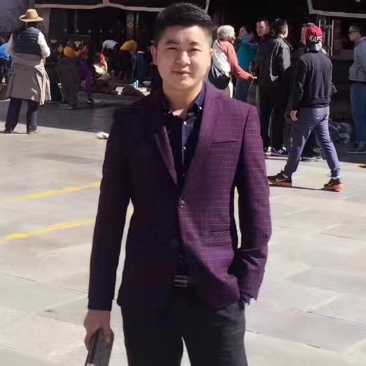 贵州老曲集团，陈晓刚