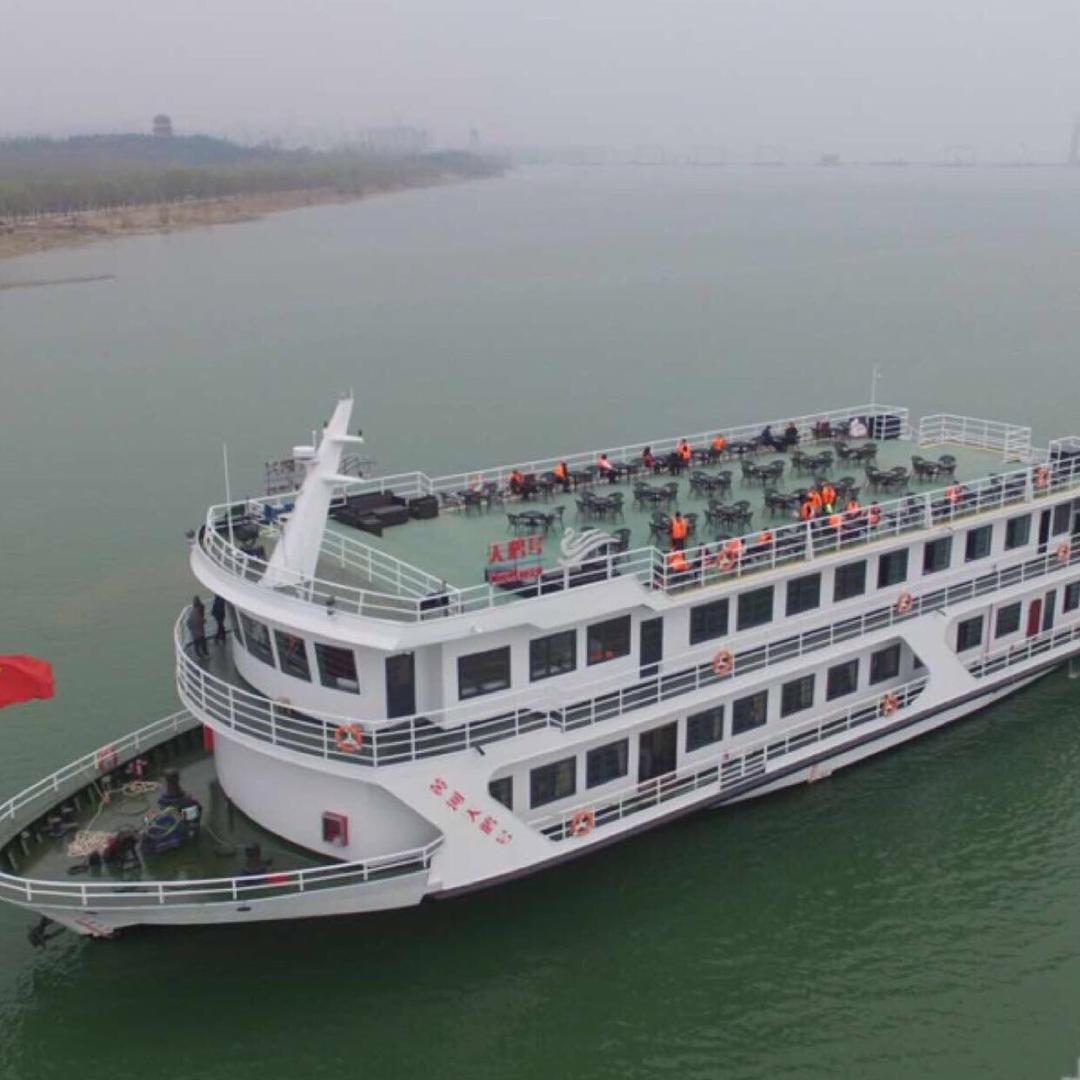 黄河天鹅号游轮——翁强