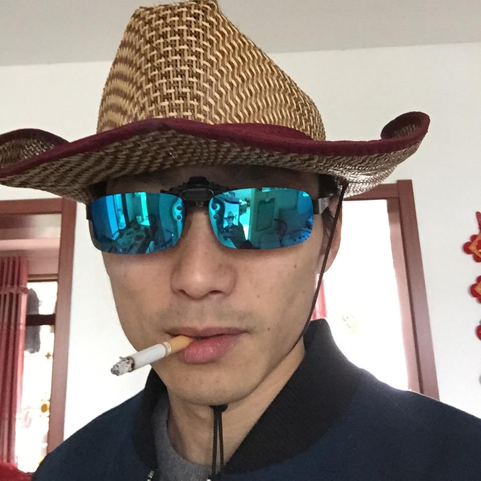 李卫