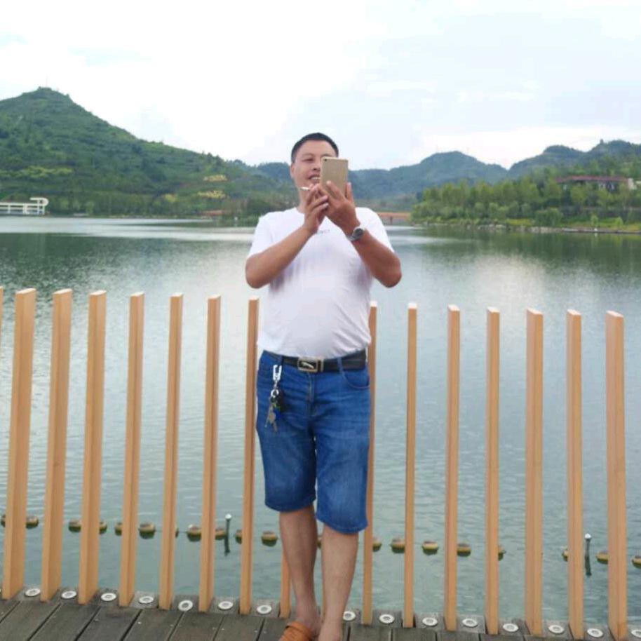 喜临门芝华仕黄哥