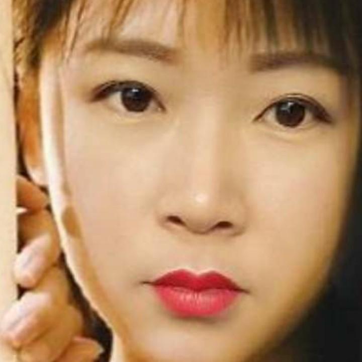 红唇勿语