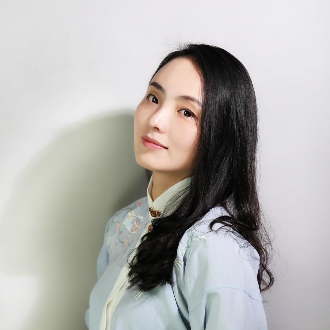 叶蓝侍花