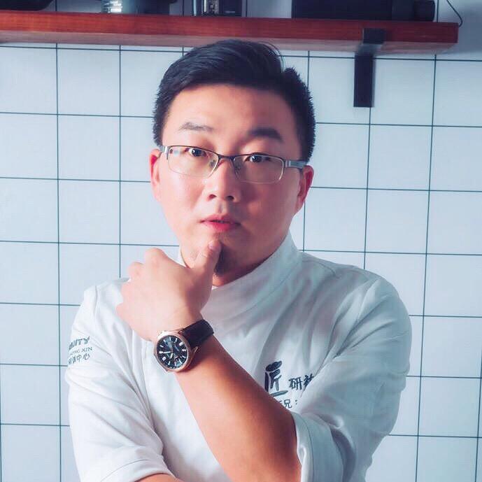 做面包的大师兄