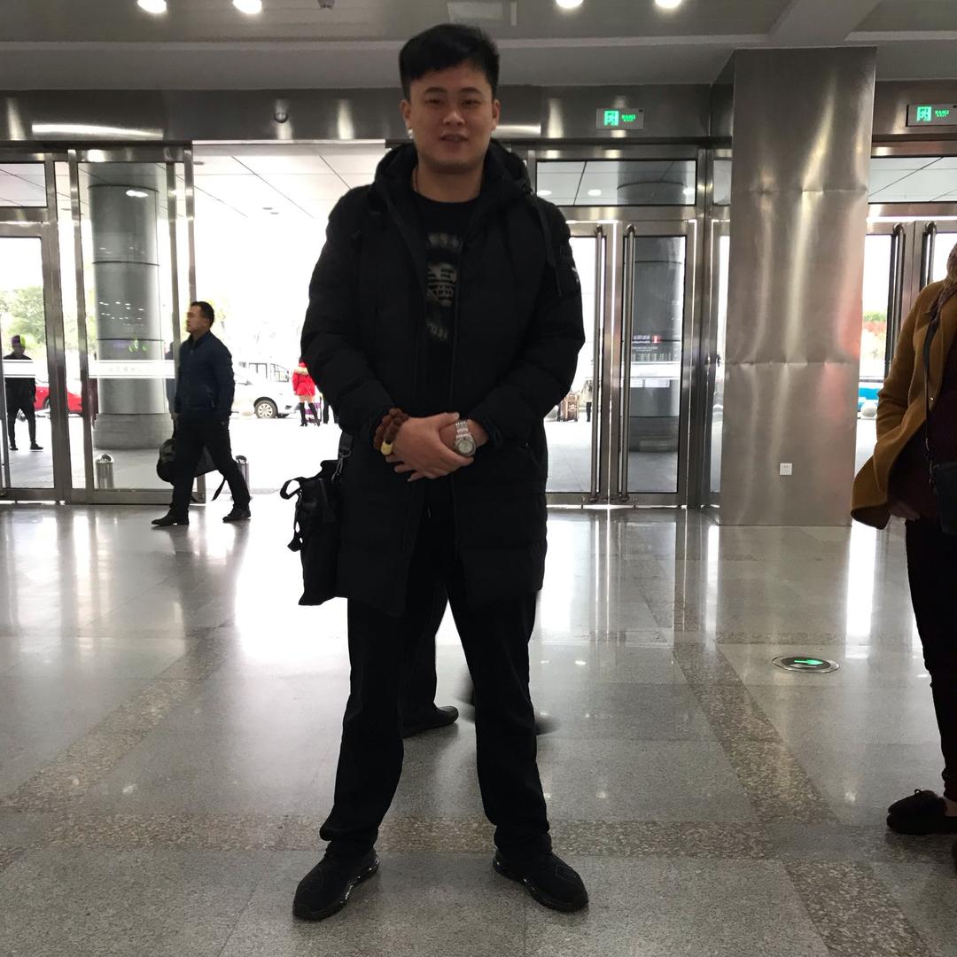 红膏蟹（休假中）