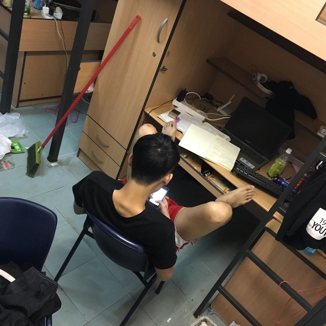 一穷二白