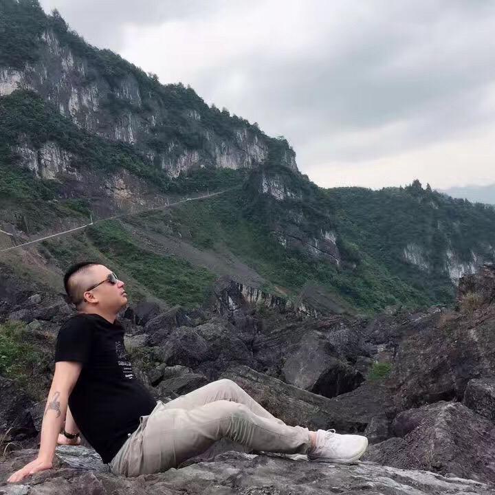 龙哥