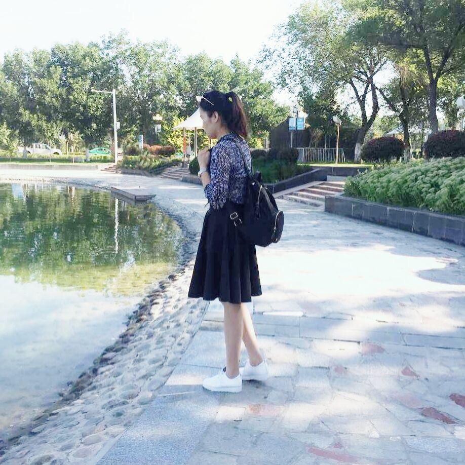 李芳妆品