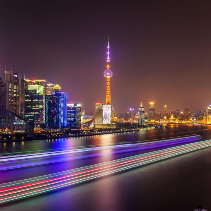 董洋