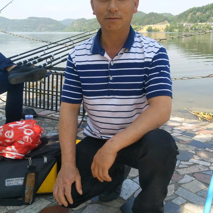四川自贡李建