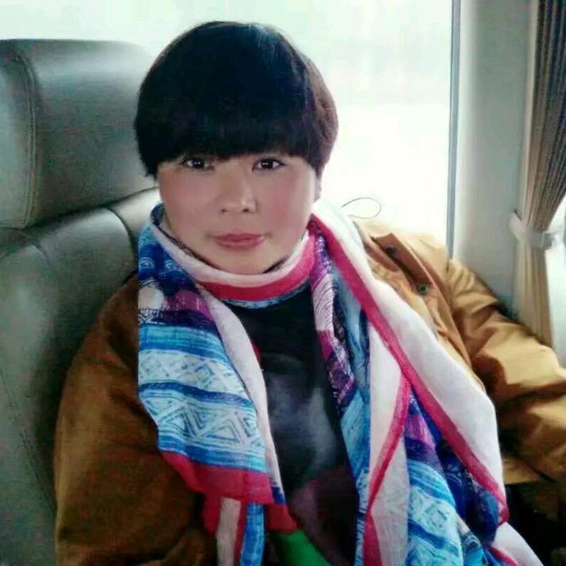 杨小影