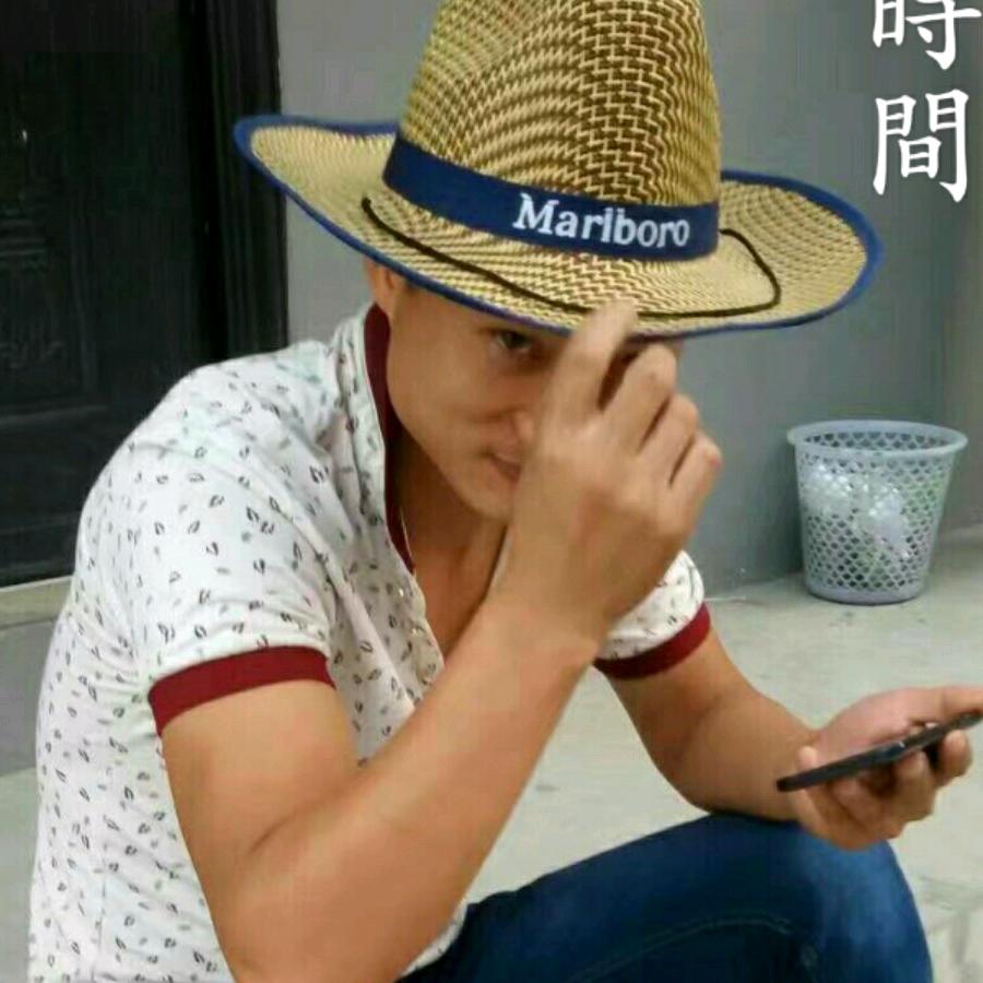 比钻石还亮的男人