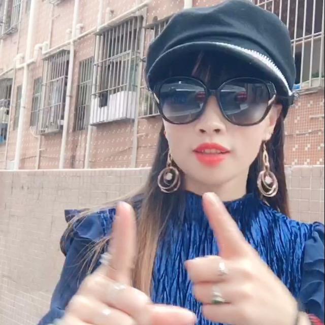 啊梅《橱窗好物》