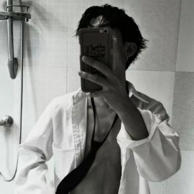 小…哥
