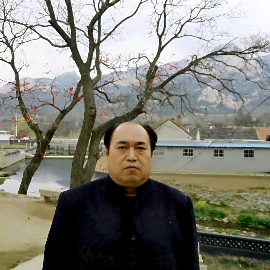 牟平区西油坊商业街荣华轩美术社