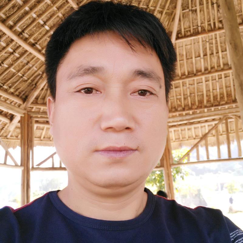 同升红木家具厂，李正德