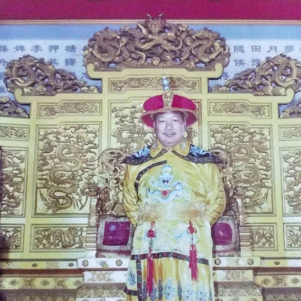 传褀哥