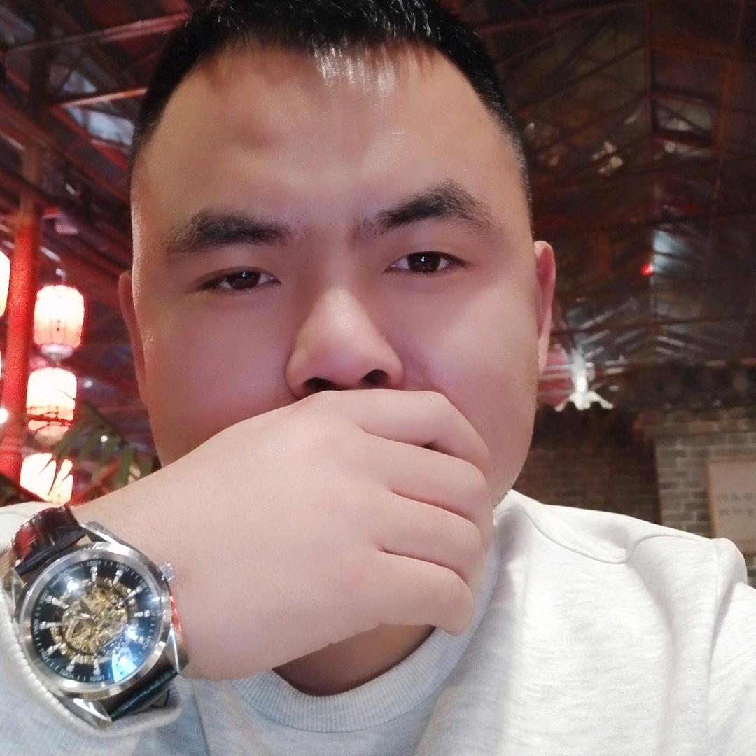 躲龙公园小伟烧烤